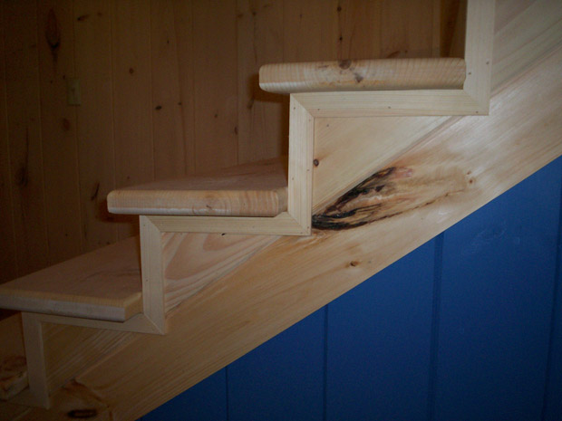Hand Crafted Solid Pine Straight Staircase: Cowell